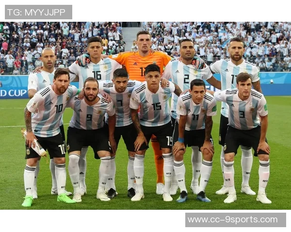 阿根廷传奇球员德尔菲诺宣布退役43岁收官生涯辉煌成就回顾 阿根廷传奇球员德尔菲诺宣布退役43岁收官生涯辉煌成就回顾