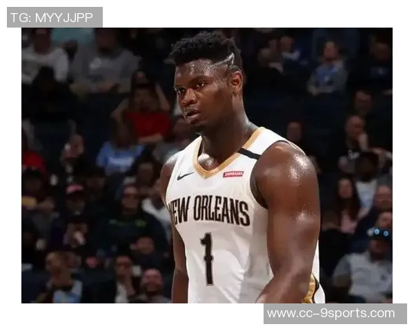 锡安赤膊上身展现惊人天赋NBL社媒热议他的强壮体魄与运动能力 锡安赤膊上身展现惊人天赋NBL社媒热议他的强壮体魄与运动能力