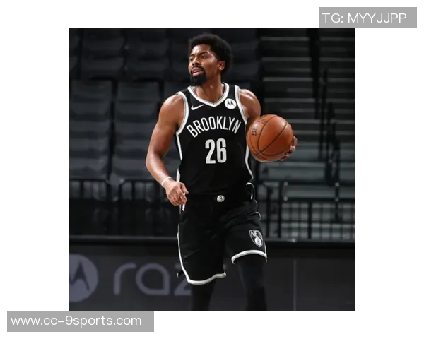 阿贾半场表现抢眼独揽17分7板2帽阿德巴约状态低迷仅得4分4板 阿贾半场表现抢眼独揽17分7板2帽阿德巴约状态低迷仅得4分4板