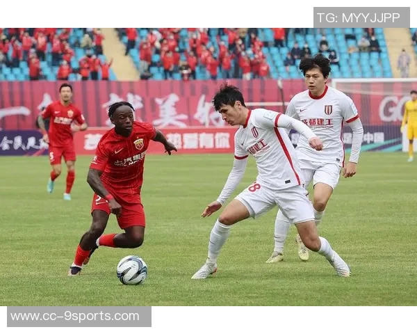 上海市足协热烈祝贺海港队在上海足球史上创造辉煌成就的壮丽篇章 上海市足协热烈祝贺海港队在上海足球史上创造辉煌成就的壮丽篇章