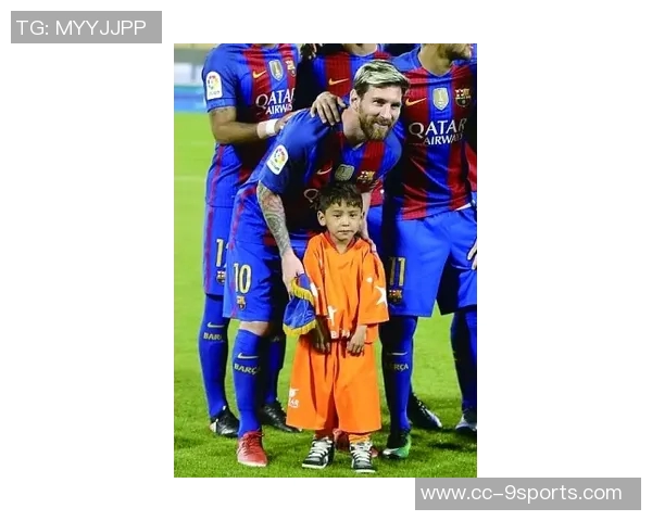 博尼回忆初恋球衣埃托奥的蓝黑战袍承载青春梦想 博尼回忆初恋球衣埃托奥的蓝黑战袍承载青春梦想